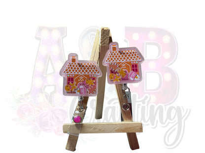 Pink or Red Gingerbread Dry Shaker Badge Reel